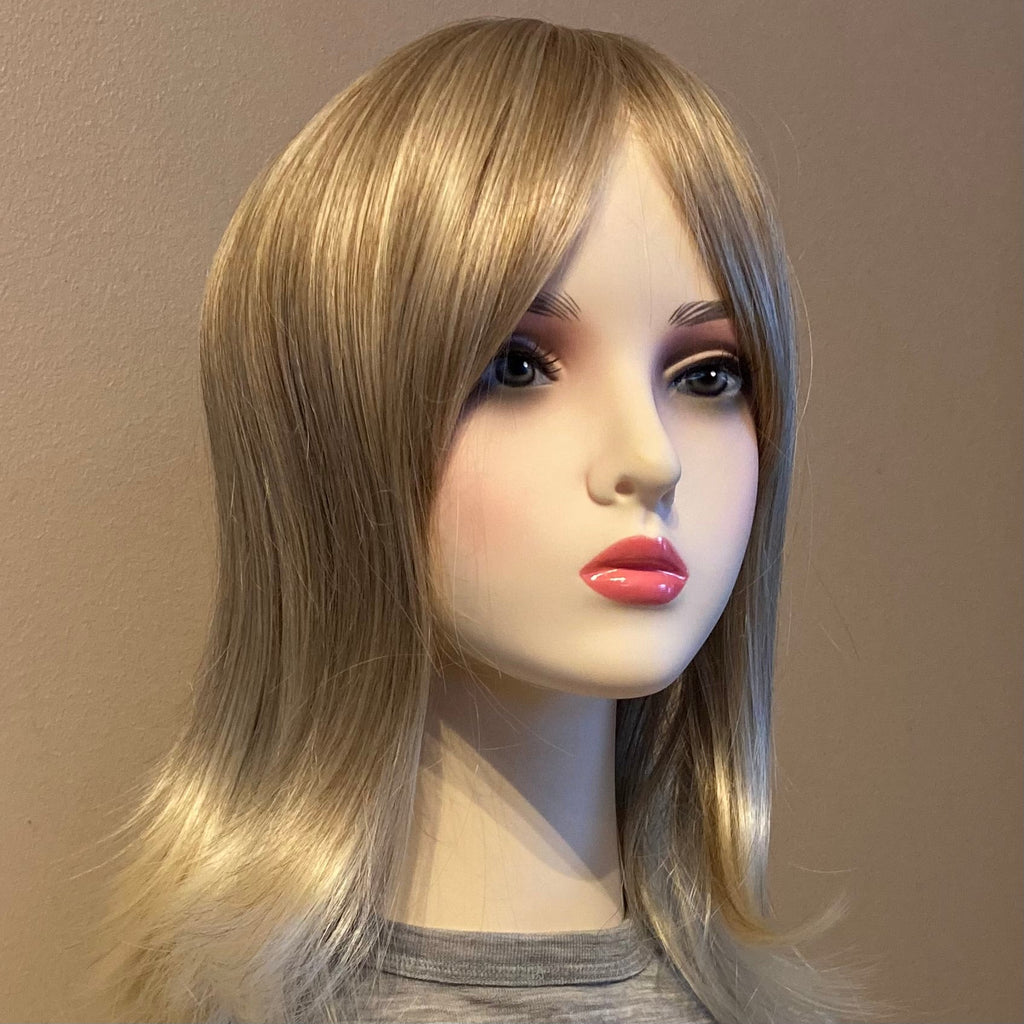 Elegant lang blond parykk med lug